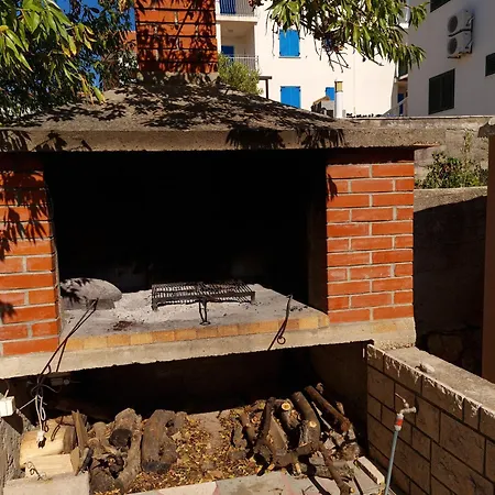 Apartments Dolac Primosten Exterior photo