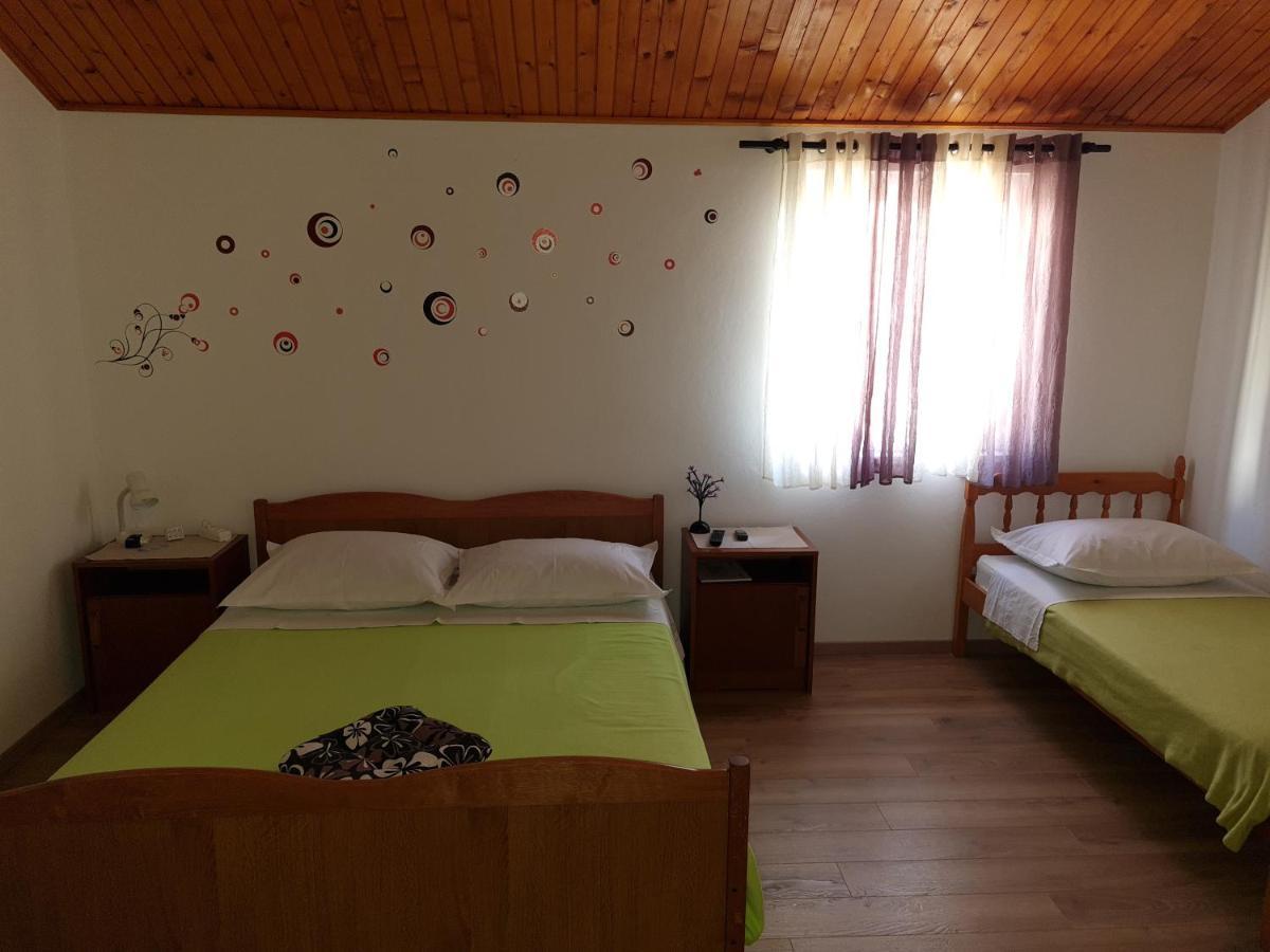 Dolac Apartment
