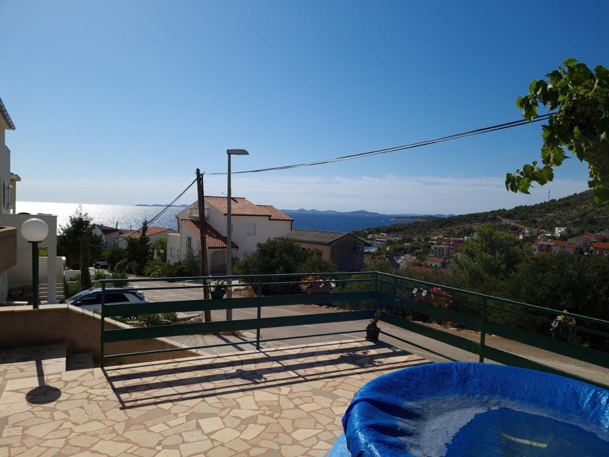 Dolac Apartment